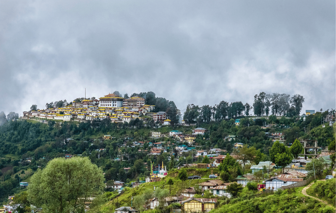 Scenic Drive from Dirang to Tawang